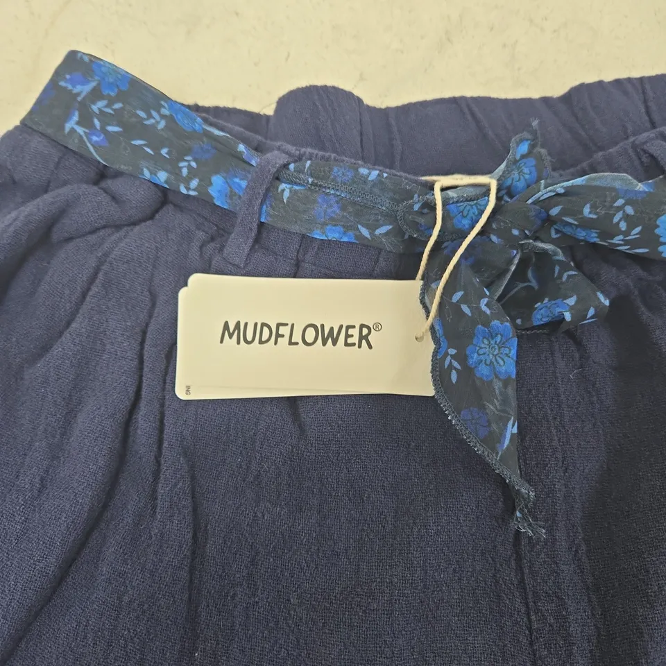 MUDFLOWER WOMEN'S NAVY TROUSERS WITH FLORAL BELT – UK 16 (EU 44, US 12)