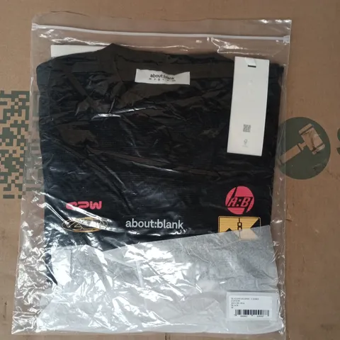 BAGGED ABOUT:BLANK SLALOM GRAPHIC T-SHIRT IN BLACK SIZE MEDIUM