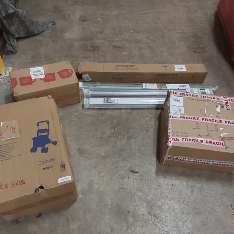 PALLET OF ASSORTED ITEMS INCLUDING: ROLLATOR, BLINDS, LIGHTS, MUGS, RETRACTABLE WASHING LINE ECT