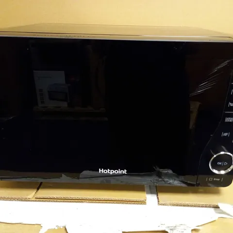 HOTPOINT MWH 2621 MB FLATBED MICROWAVE, 800W, BLACK