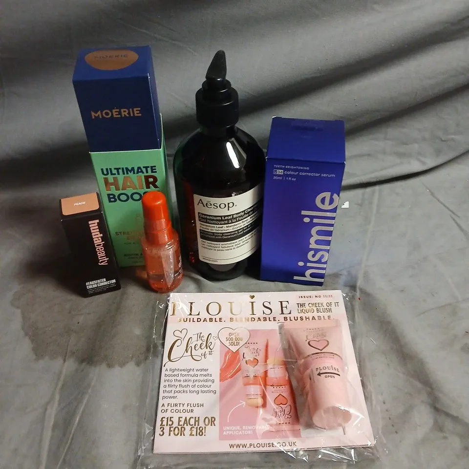 APPROXIMATEY 20 ASSORTED HEALTH AND BEAUTY PRODUCTS TO INCLUDE - MOERIE ULTIMATE HAIR BOOST - PLOUISE LIQUID BLUS AND HISMILE COLOUR CORRECTOR SERUM