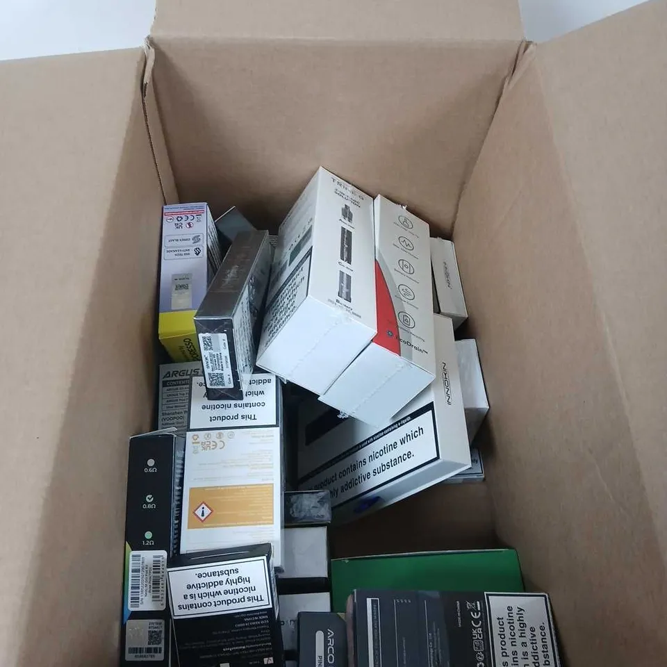 BOX OF APPROXIMATELY 35 ASSORTED E-CIGARETTES AND COMPONENTS TO INCLUDE:  VAPORESSO GEN 200 DEVICE KIT 