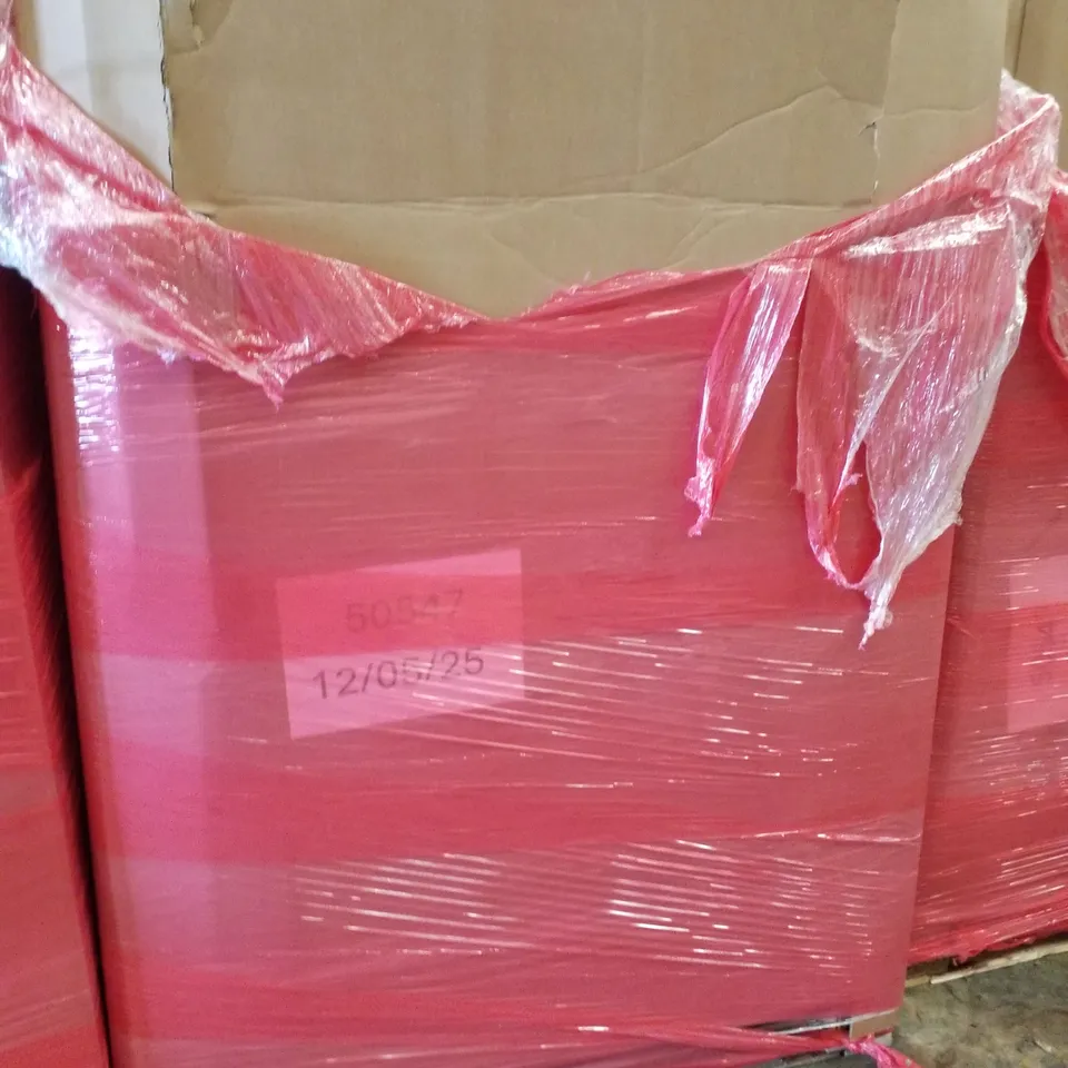 PALLET CONTAINING ASSORTED PRODUCTS INCLUDING BASSINET AND BEDSIDE SLEEPER, FIRE PIT CARRY BAG, FOOD DELIVERY BACKPACKS & POP UP TENT