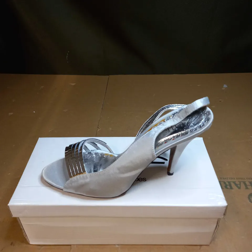 ZAIF OPEN TOE HEEL SHOES SIZE 6