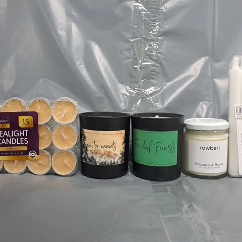 APPROXIMATELY 20 ASSORTED HOUSEHOLD ITEMS TO INCLUDE SCENTED CANDLES, TEALIGHTS, ETC
