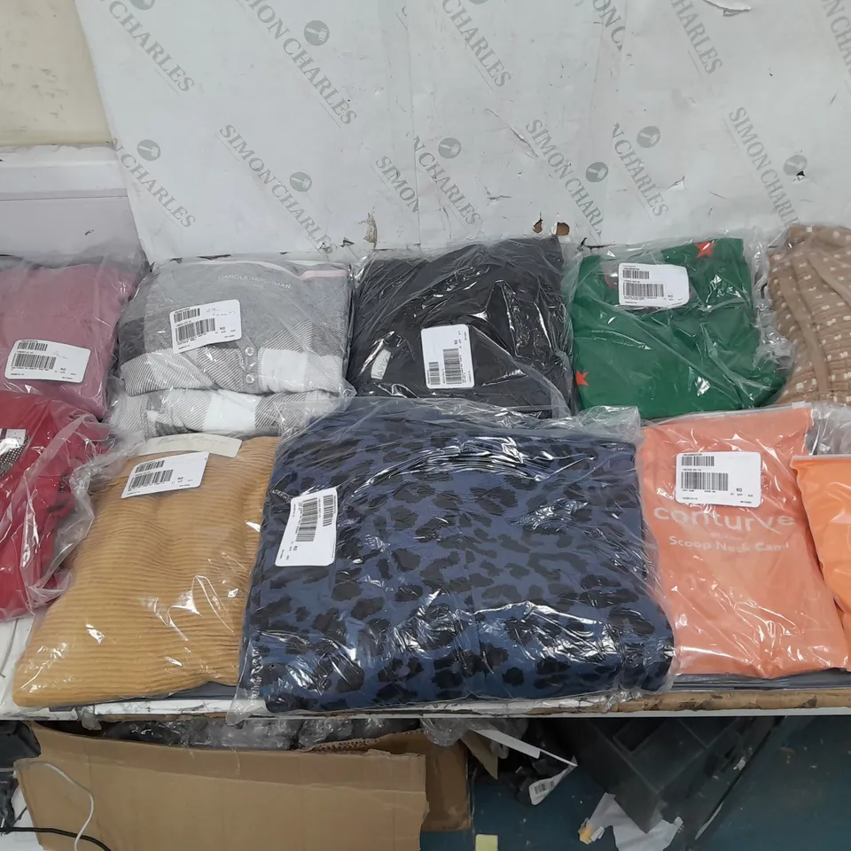 BOX OF APPROXIMATELY 10 ASSORTED BAGGED PIECES OF CLOTHING IN VARIOUS STYLES, SIZES, AND BRANDS 