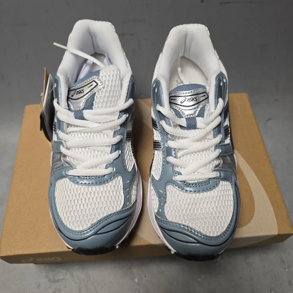 BOXED ASICS GEL-KAYANO 14 TRAINERS SIZE 5
