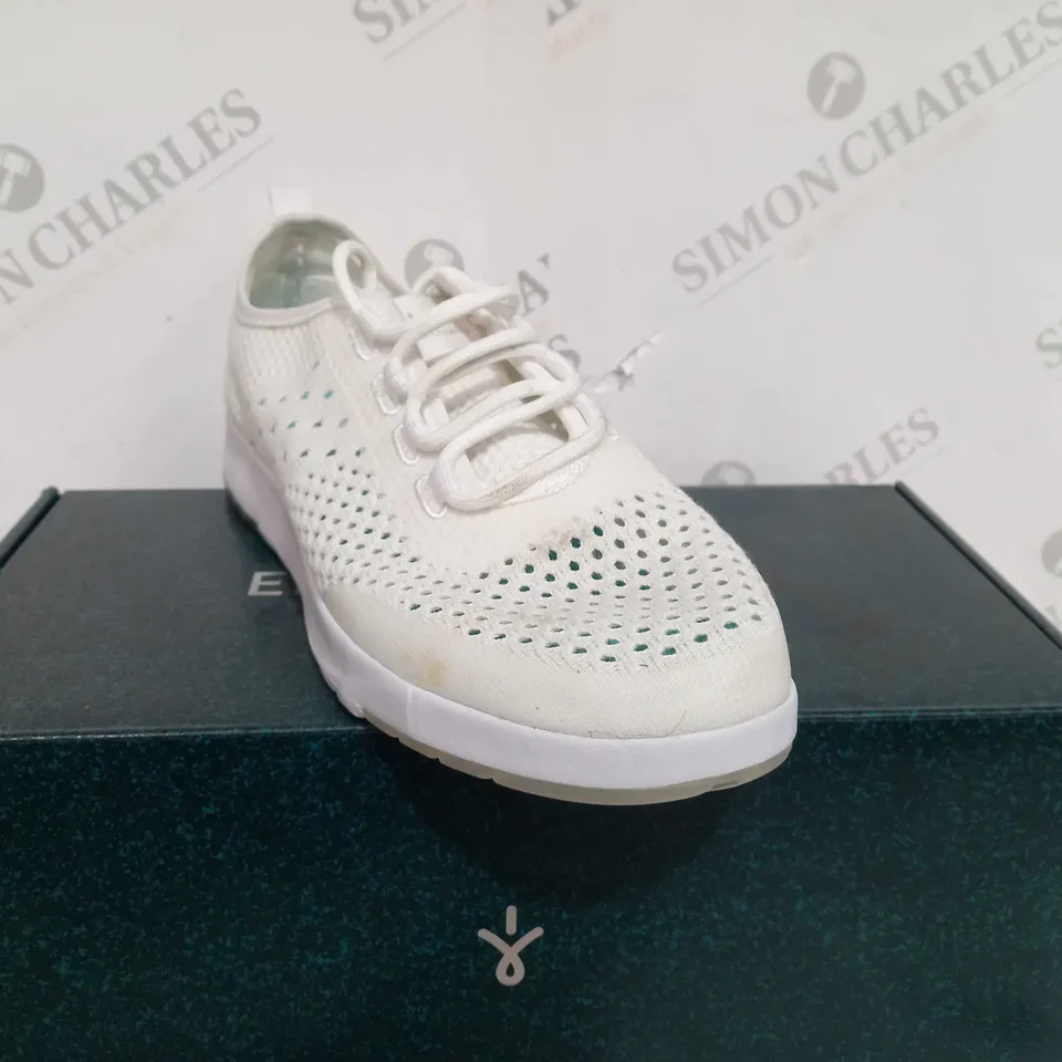 EMU MIKI MACHINE WASHABLE TRAINER - SIZE 7