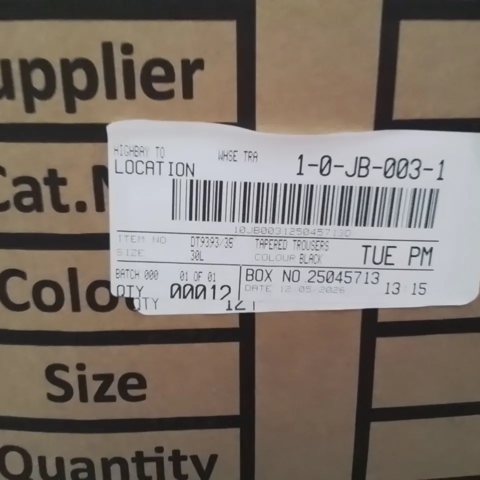 BOXED BRAND NEW APPROXIMATELY 12 CAPSULE TAPERED TROUSERS BLACK SIZE 30L