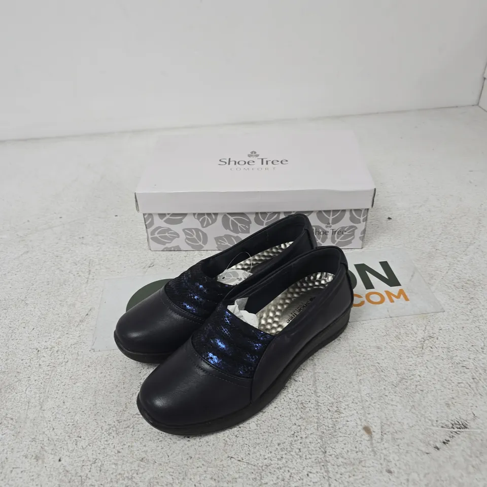 SHOE TREE COMFORT IRENE NAVY WOMEN’S SLIP-ON SHOES – UK 4