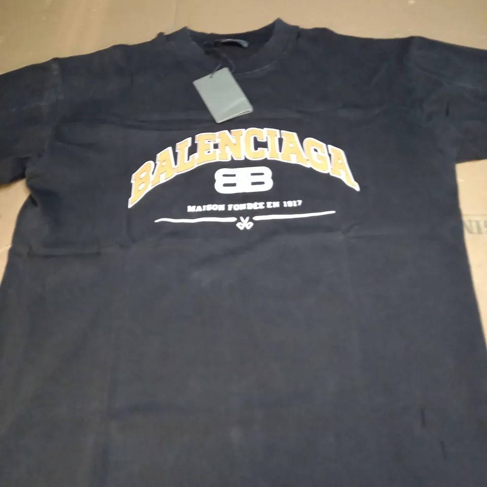 BALENCIAGA UNISEX T-SHIRT SIZE UNSPECIFIED