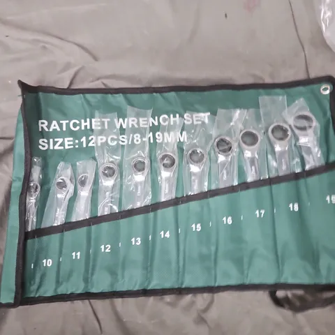 Ratchet Wrench Set – 12 Pieces (8–19 mm) in roll pouch