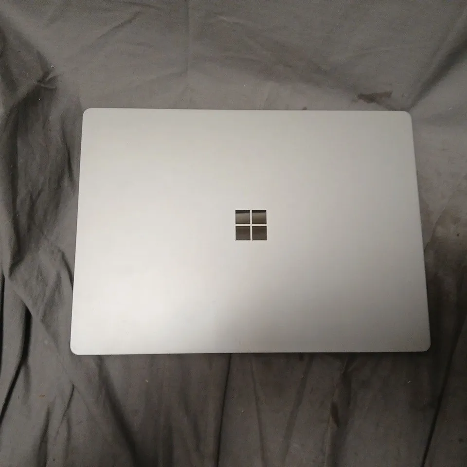 MICROSOFT SURFACE LAPTOP(1769)