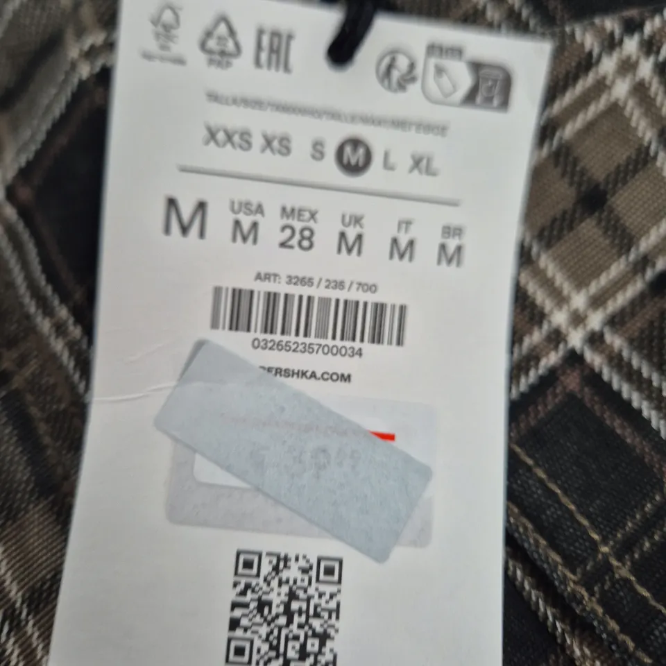 BERKSHA PLAID CARGO TROUSERS – UK 28 (EU 28 / US 28) – MADE IN BANGLADESH 