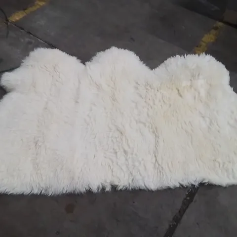 KEIRA SOLID COLOUR SHEEPSKIN HAND WOOVEN AREA RUG 152X91CM