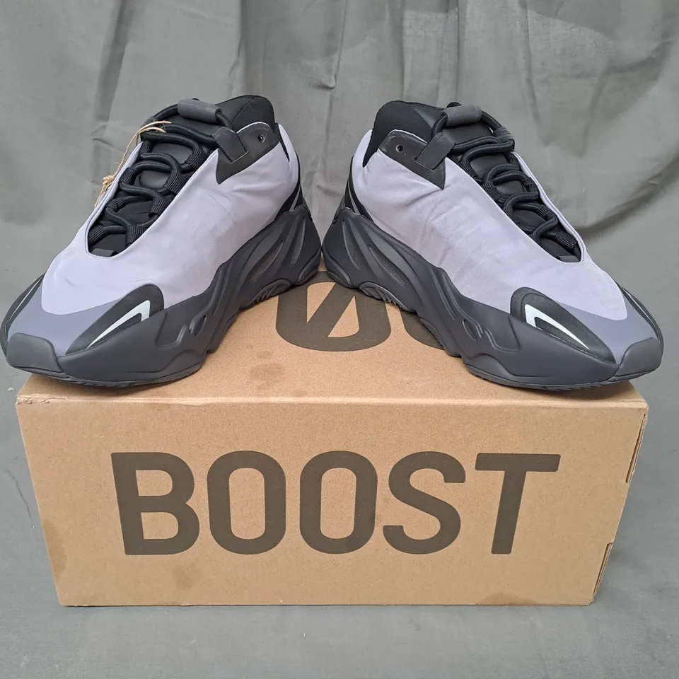 BOXED PAIR OF ADIDAS YZY BOOST 700 SHOES IN LAVENDER UK SIZE 3.5