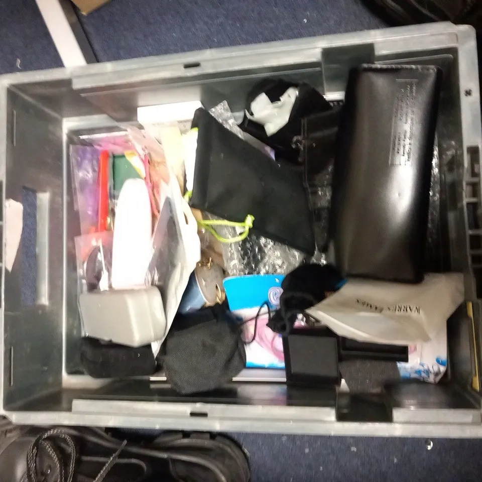 LARGE QUANTITY OF ASSORTED JEWELLERY AND GLASSES TO INCLUDE; PEGASUS, LIBERTY, QUARTZ