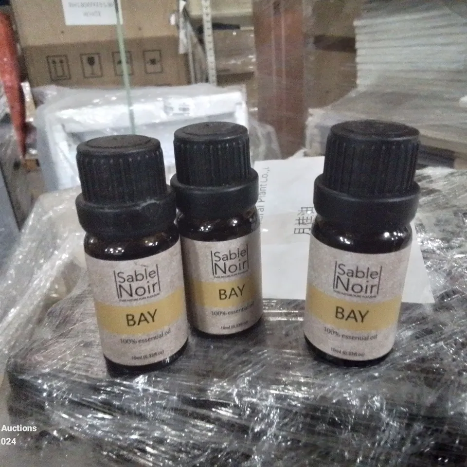 PALLET CONTAINING LARGE QUANTITY OF BRAND NEW ESSENTIAL OILS VARIOUS DIFFERENT SCENTS