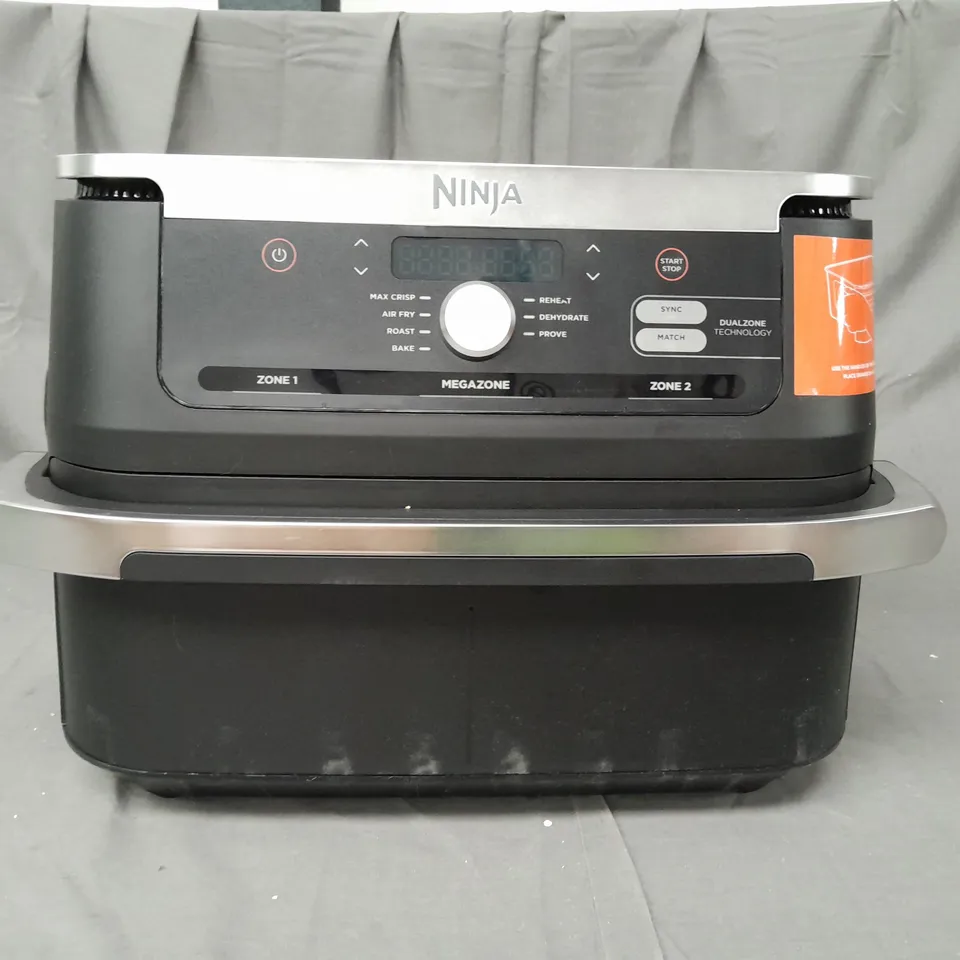 BOXED NINJA 10.4L FOODI FLEXDRAWER DUAL AIR FRYER AF500UK IN BLACK