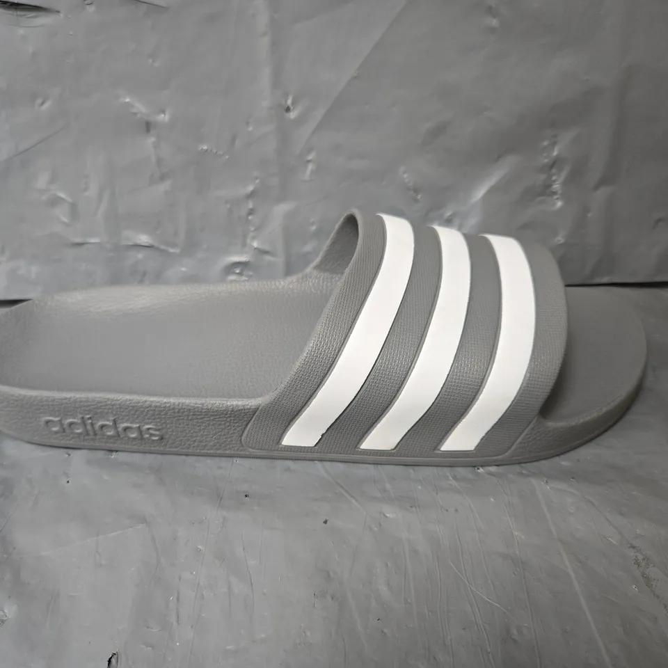 UNBOXED PAIR OF ADIDAS 3 STRIPE SLIDES IN GREY - SIZE 12