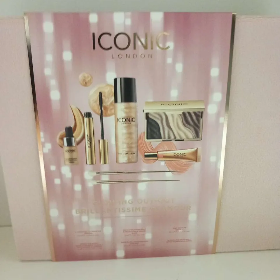 BOXED ICONIC GLOWING OUT-OUT GIFT SET