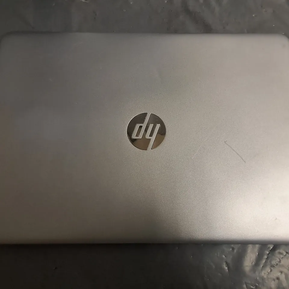 UNBOXED HP LAPTOP IN SILVER