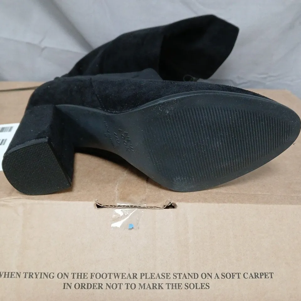 NEW LOOK WOMEN'S BLACK SUEDE ANKLE BOOT – UK4 WIDE FIT