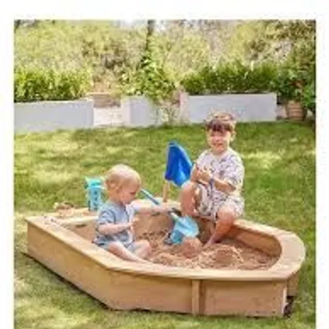 LIBERTY HOUSE TOYS KID'S BOAT SANDPIT WITH SEATING AND COVER (1BOX)