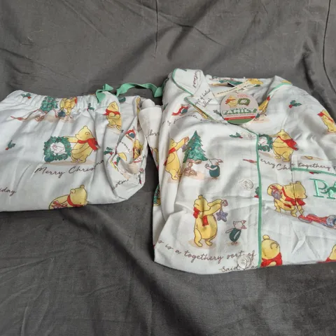 PETER ALEXANDER WINNIE THE POOH PYJAMA SET IN WHITE MULTI SIZE S