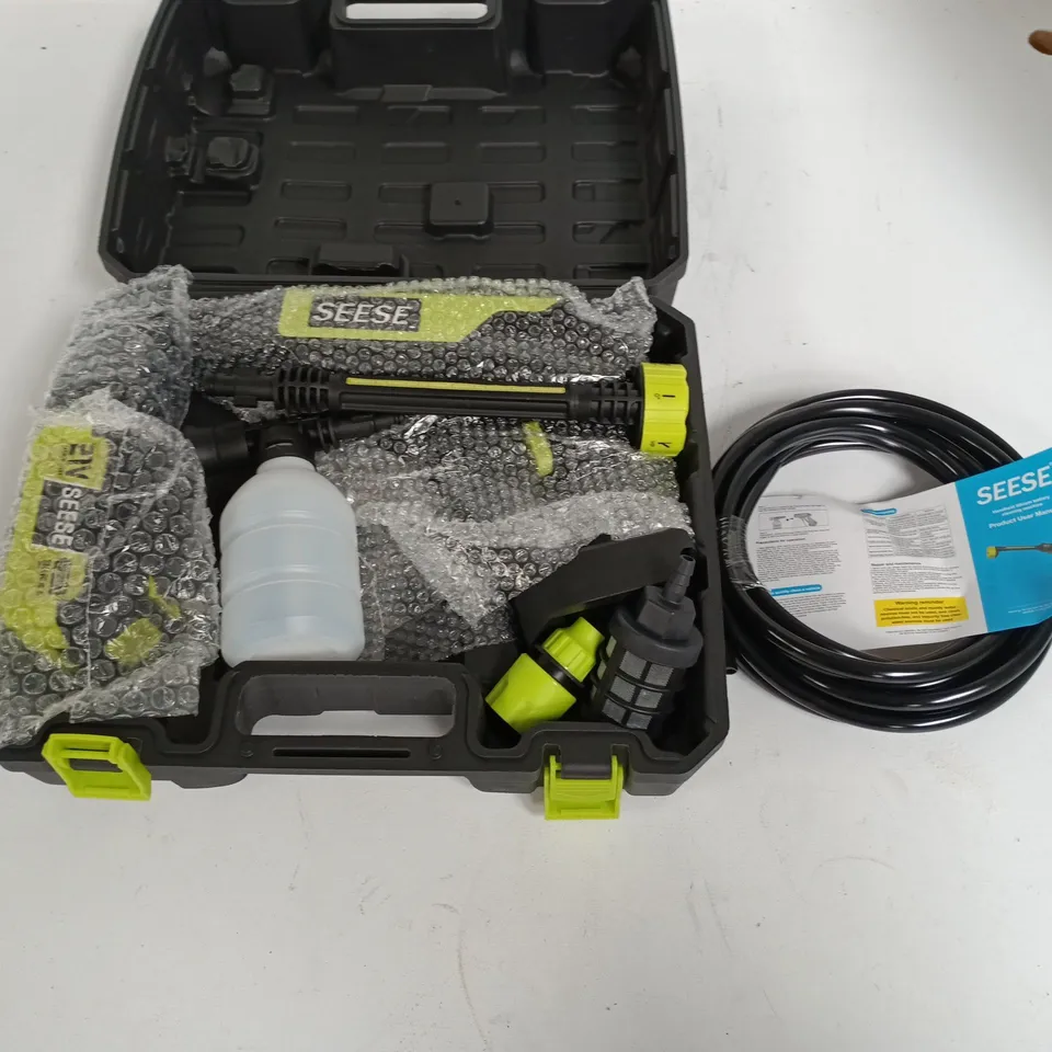 SEESE CLEANING MACHINE IN CARRY CASE