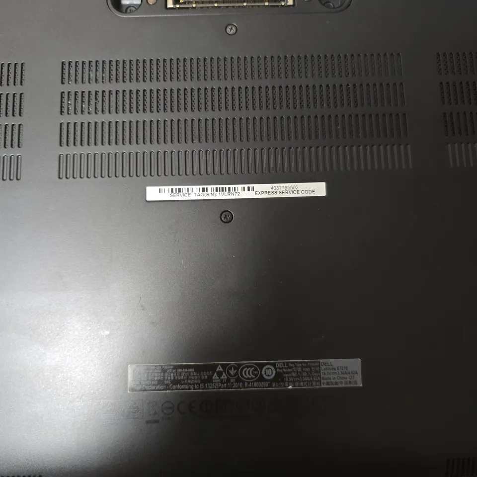 DELL LATITUDE E7270 LAPTOP - I5-6200U 2.3GHZ, 4GB RAM, 256GB SSD, 12.5IN DISPLAY