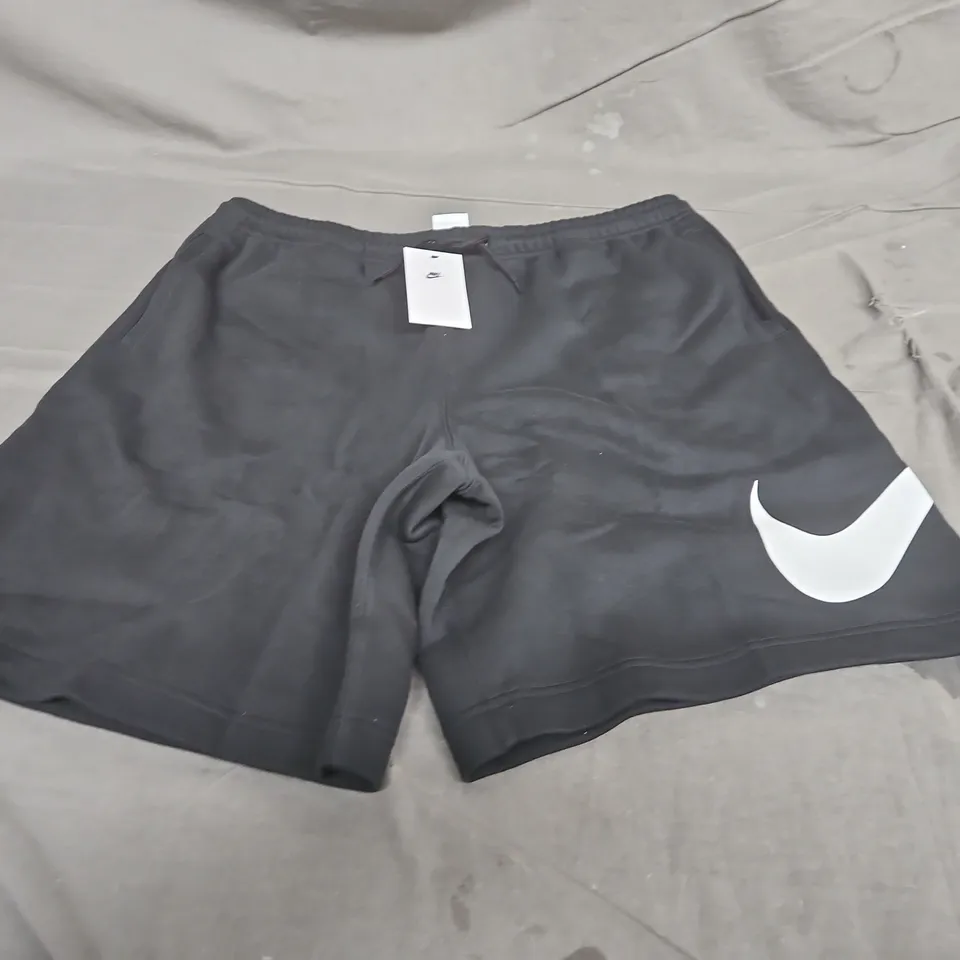 NIKE LOGO FLEECED SHORTS - SIZE XL