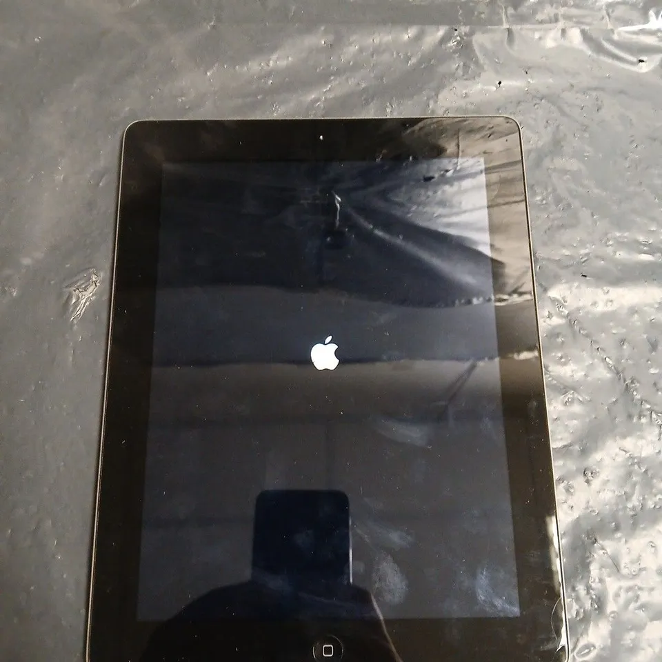 APPLE IPAD  2 – 16GB, SILVER - MODEL A1395