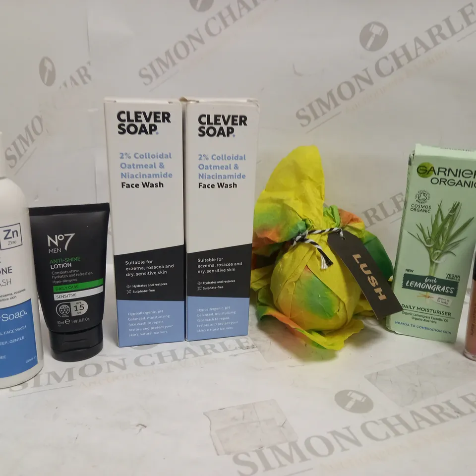 LOT OF APPROXIMATELY 20 ASSORTED HEALTH & BEAUTY ITEMS, TO INCLUDE CLEVER SOAP, LUSH, NO 7, ETC