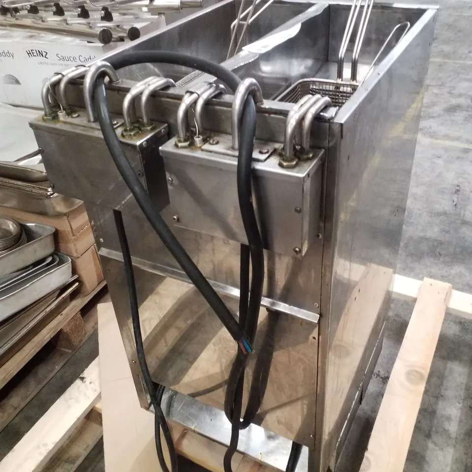 VALENTINE P294 DOUBLE TANK ELECTRIC FRYER