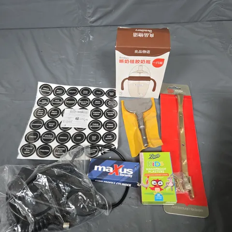 APPROXIMATELY 15 HOUSEHOLD ITEMS TO INCLUDE FOOD LABELS, PLASTERS, GOLF BALLS ETC 