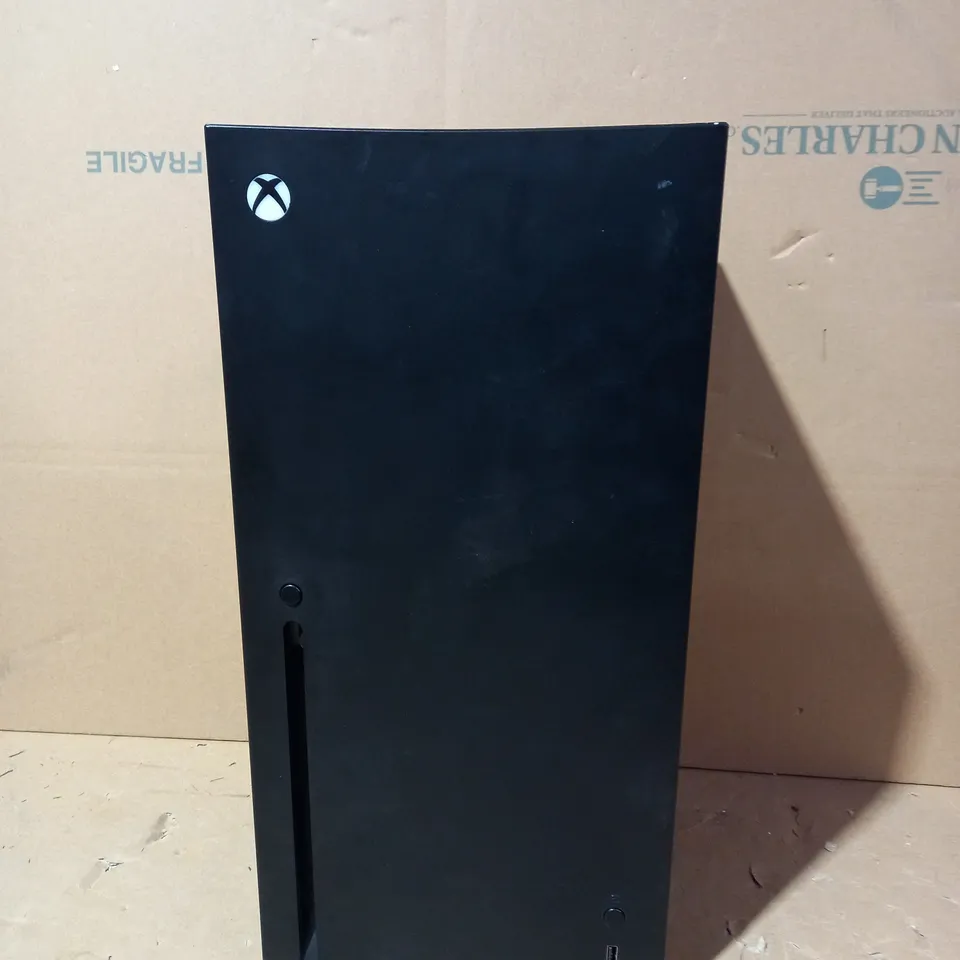 UKONIC XBOX SERIES X REPLICA MINI FRIDGE