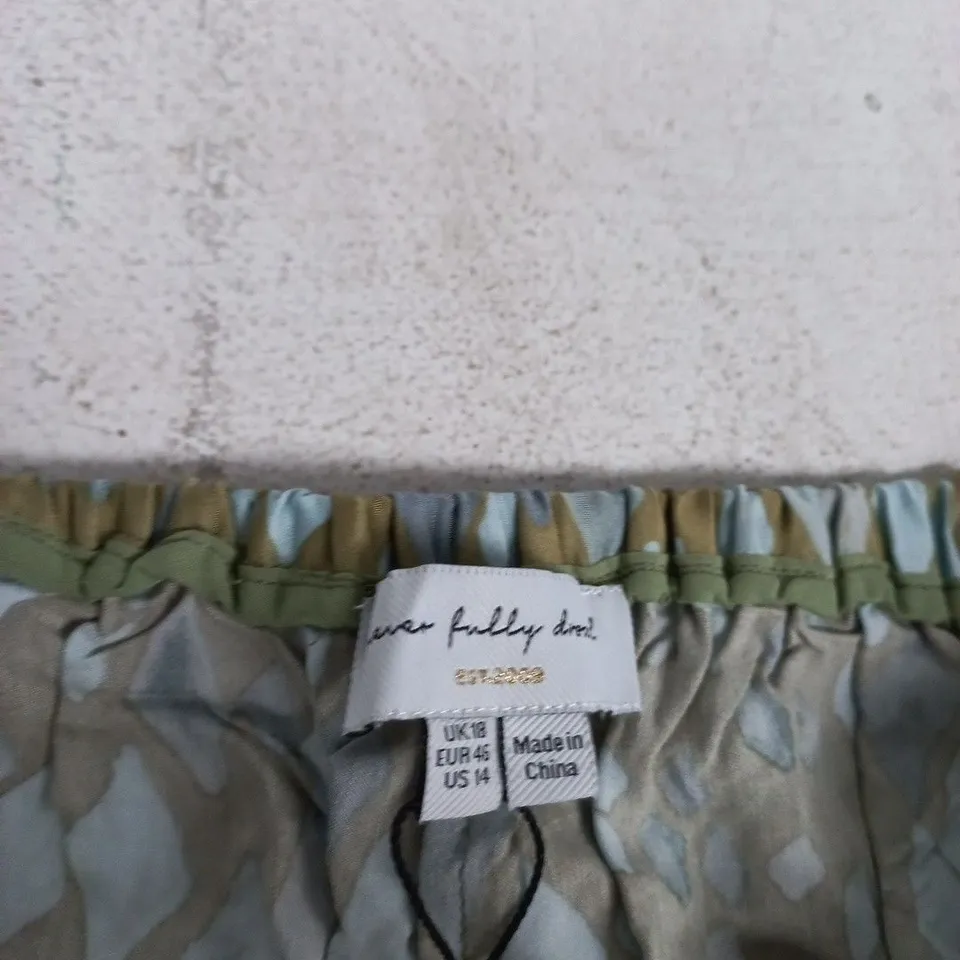 NEVER FULLY DRESSED GREEN DIAMOND PRINT BALLOON TROUSERS – UK 18