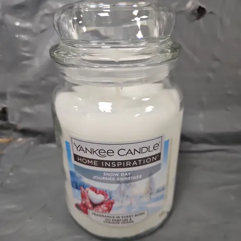 4 YANKEE CANDLE HOME INSPIRATION SNOW DAY LARGE JAR CANDLES (4X538G) - COLLECTION ONLY