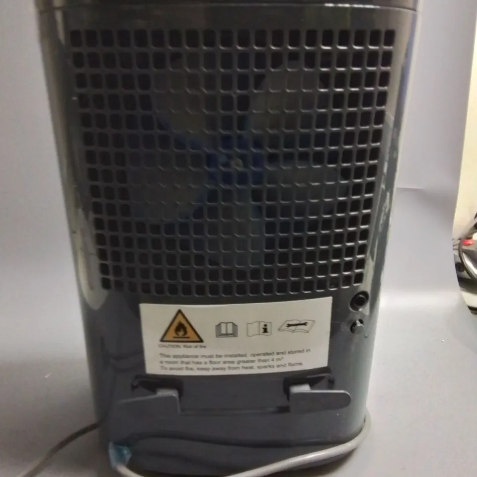 SWAN 10-LITRE DEHUMIDIFIER - WHITE/GREY RRP £99.99