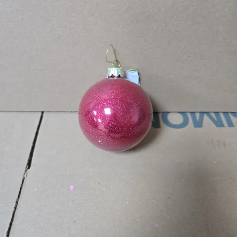 SET OF 12 GISELA GRAHAM LONDON PINK/RED CHRISTMAS BAUBLES BOXED