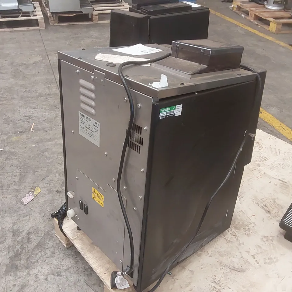 COFFETEK VITRO X3 COMMERCIAL COFFEE MACHINE