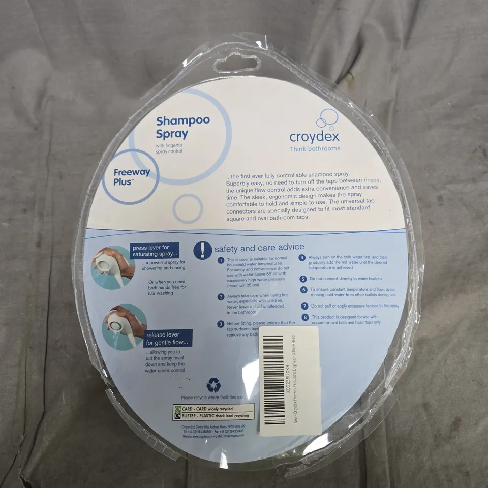 CROYDEX SHAMPOO SPRAY WITH FREEWAY PLUS – TAP ATTACHMENT FOR BATHROOMS 