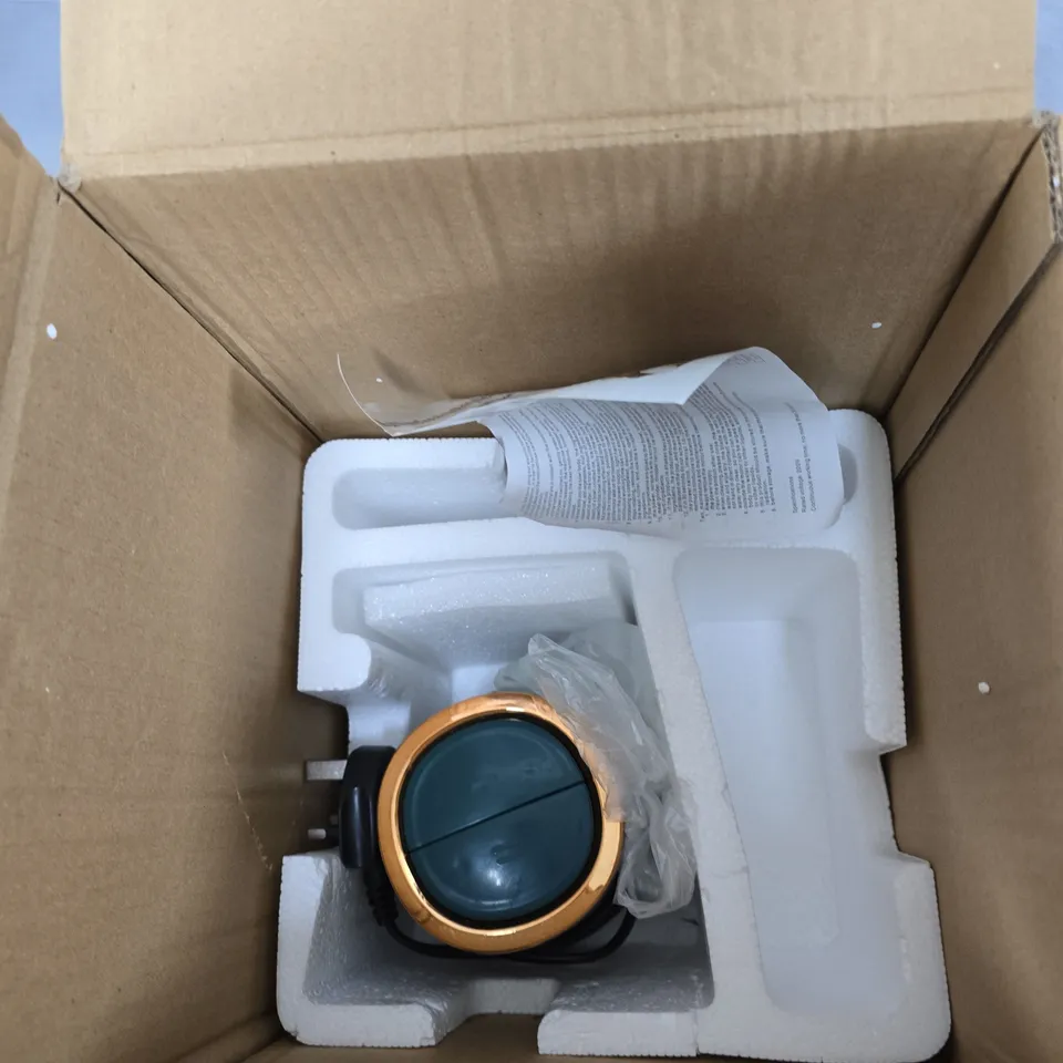 ELECTRIC MEAT GRINDER, 3L CAPACITY – TURQUOISE LID, BOXED 