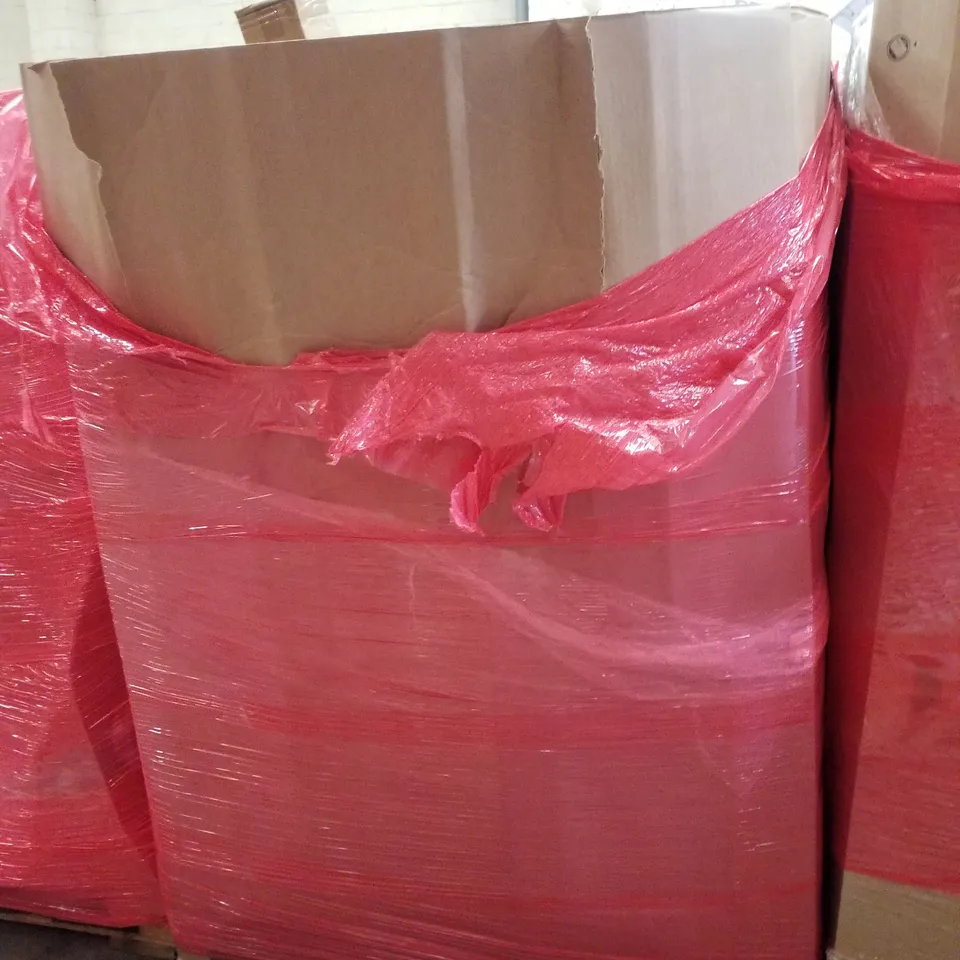 PALLET CONTAINING ASSORTED PRODUCTS INCLUDING TOILET SEAT, FOLDING STOOL, GARMENT RACK, TELESCOPIC DOG RAMP & LED INTEGRATED FIXTURE 