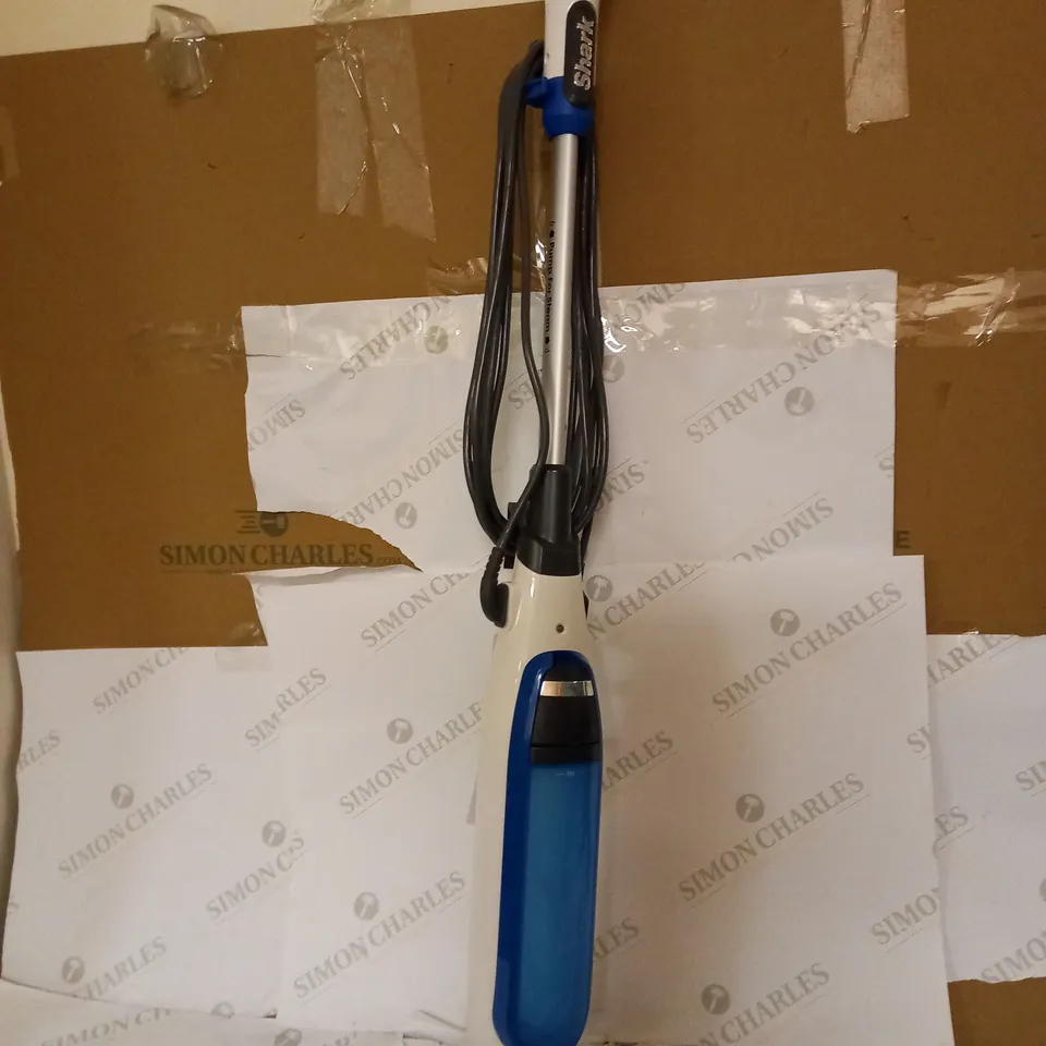SHARK KLIK AND FLIP STEAM MOP 