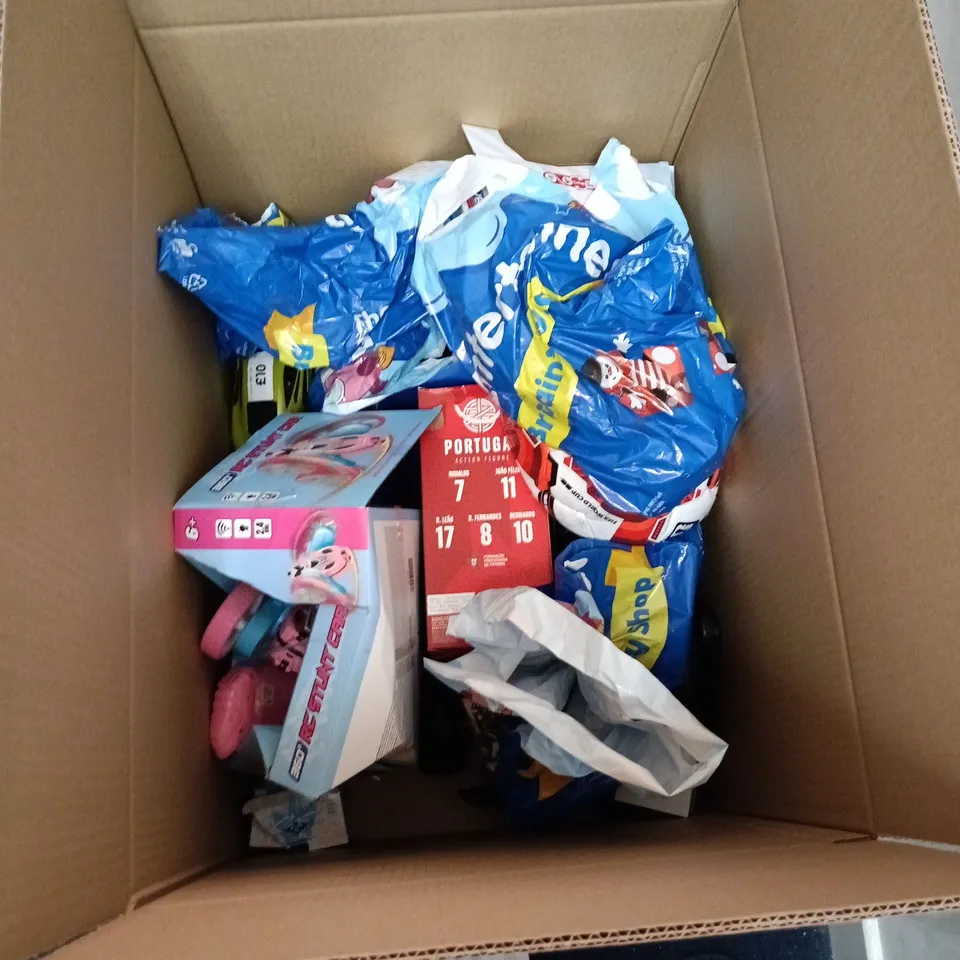 APPROXIMATELY 15 ASSORTED TOYS & GAMES PRODUCTS TO INCLUDE Zuru Stackers Series 2 bag; Paw Patrol Fire Rescue helicopter; Rainbow Corns Adopt-a-Corn egg – Toys Lot