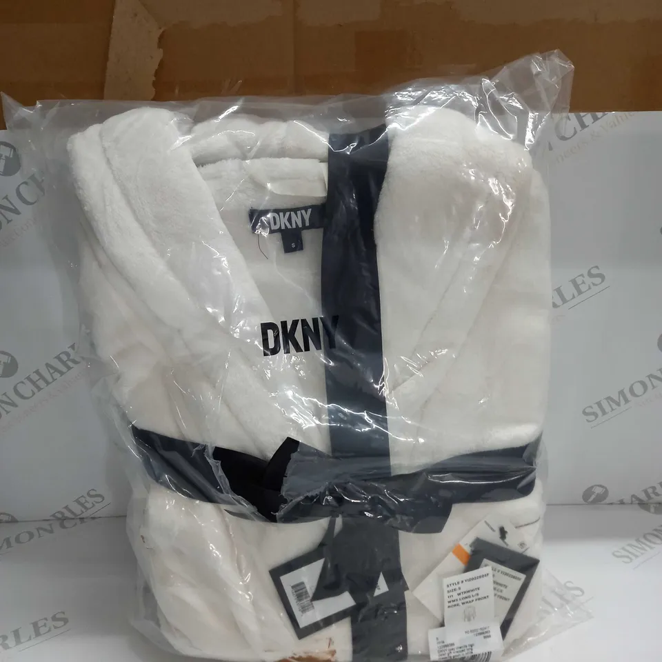 BAGGED DKNY WHITE ROBE SIZE S