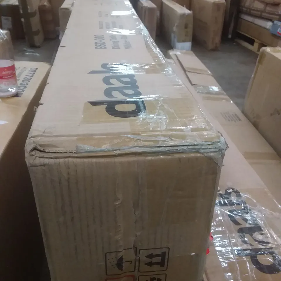 BOXED VALLES EXTENDABLE DINING TABLE - WHITE 