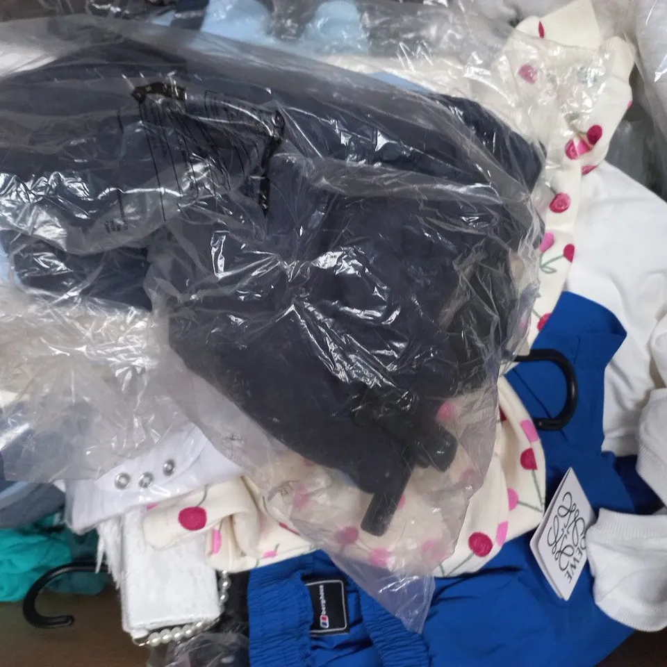 APPROXIMATELY 20 ASSORTED KID'S CLOTHING AND FASHION PRODUCTS IN VARIOUS STYLES AND SIZES - COLLECTION ONLY